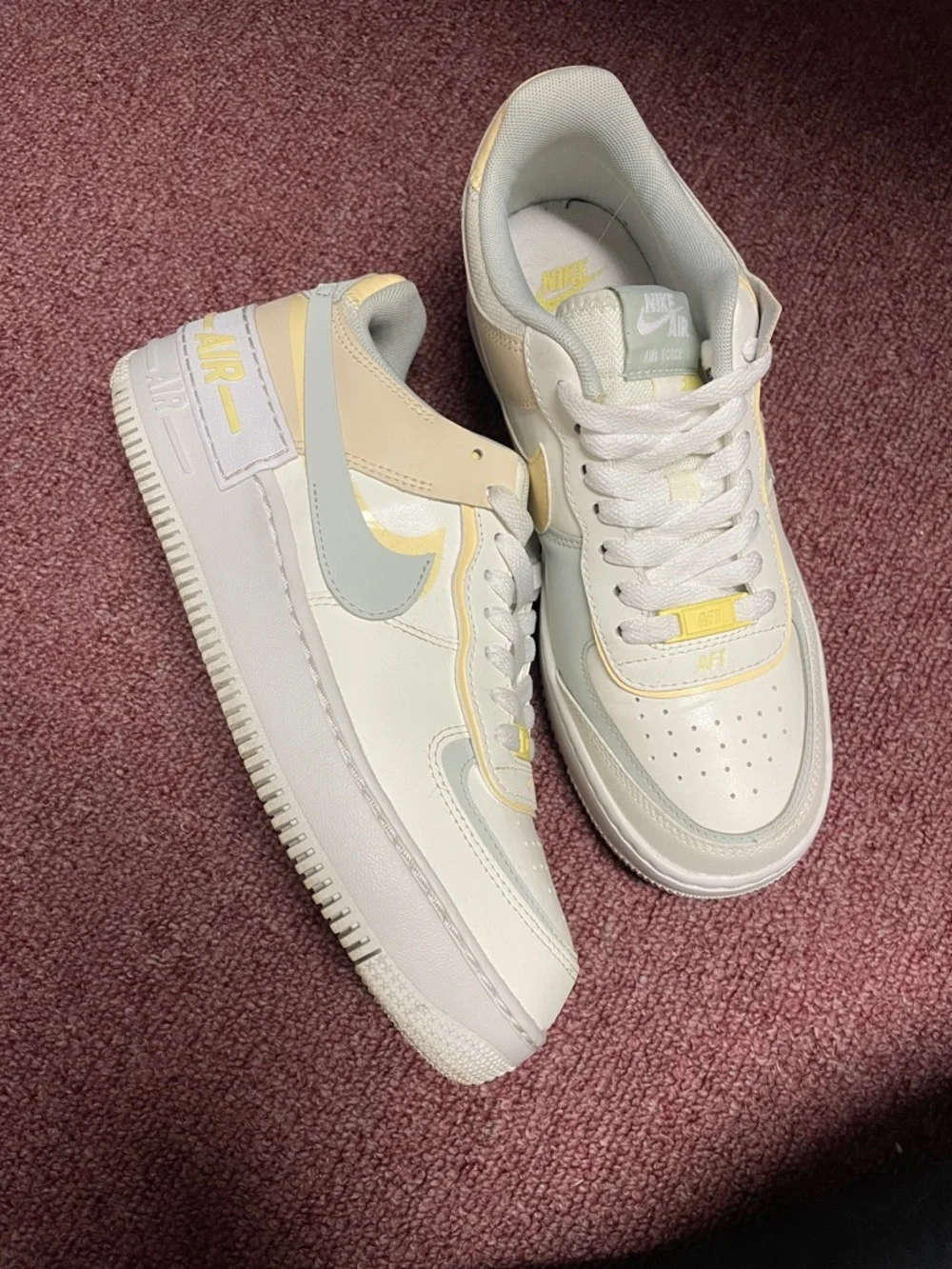 Nike Air Force 1 Shadows - Picture 3 of 6